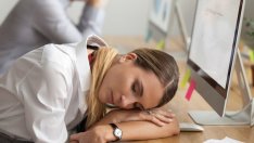 Как да намалим умората преди месечния цикъл