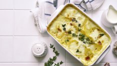 Печени картофи със сметана и сирене