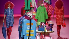 Изборът на цветовете в облеклото и емоциите, които предизвикват