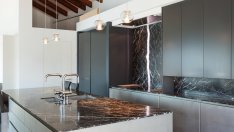 Ефект на мрамор в кухнята