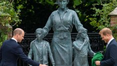 Статуята на принцеса Даяна събра отново Уилям и Хари