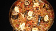 Скумрия с доматен сос