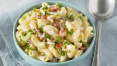 Макаронена салата с дресинг