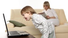 Какво никога да не споделяте в интернет за детето си