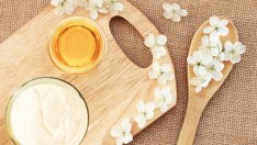 Как да ползвате кисело мляко за здрава коса