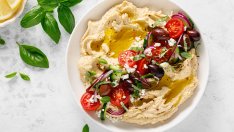 Хумус със сирене котидж