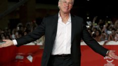 Знаете ли, че... Ричард Гиър е бил канен да играе в „Умирай трудно“?