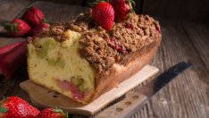 Фантастичен кекс с кафе и ягоди