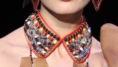 Идеи как да носим модната сменяема яка