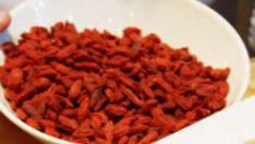 Годжи бери против стареене и целулит