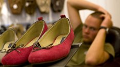 Защо мъжете мразят шопинга?