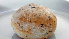 Царевични хлебчета с маслини