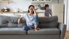 4 йога пози при стрес