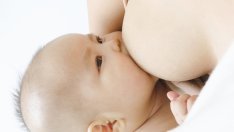 Глупави причини да спрете кърменето