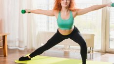 Упражнения с дъмбели за стегнати бедра и дупе