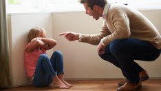 8 неща, на които всъщност учите децата, когато ги наказвате с бой