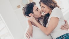 15 начина партньорът ви да изразява обич, без да казва и дума