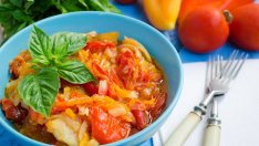 Италианска Peperonata с чушки