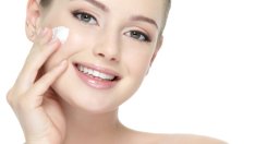 Какво трябва да знаете за овлажнителите за лице?