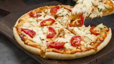 Тесто за пица само с две съставки 