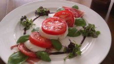 8 чудни рецепти с домати