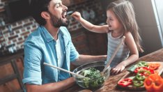 4 начина да стимулирате децата да се хранят здравословно