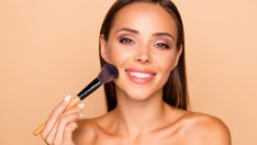 7 начина да изглеждате по-млади с помощта на грима