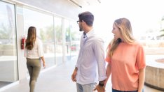 Защо изневеряваме – учените ни разкриват