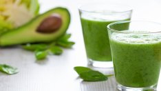 Напитка с авокадо топи мазнините на корема