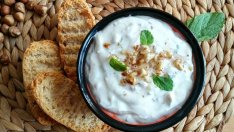 Видео рецепта: Дип от сирене с лешници