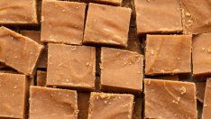 Фъдж с фъстъчено масло и ванилия