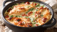 Запечени пилешки гърди с чедър и подправки