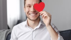 15 объркващи, но сигурни знаци, че един мъж е влюбен във вас