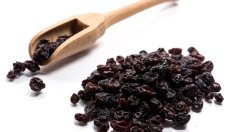 За какво е полезен сушеният касис