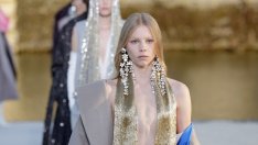 Какви колиета и обеци ще са хит за пролет-лято 2024