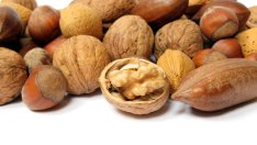 Консумацията на ядки удължава живота