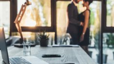 Как да се справите, ако работите заедно с любимия си 