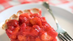 Желиран ягодов пай