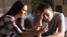 Какво да правите, ако разберете, че мъжът ви ви лъже