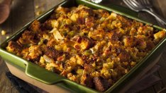 В какво да превърнете стария хляб