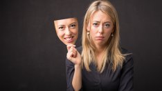 Как да разпознаете фалшивата личност 