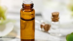 Натурален серум за лице с чаено дърво 