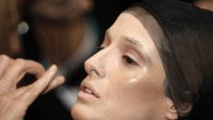 Какъв фон дьо тен е подходящ за кожа с акне?