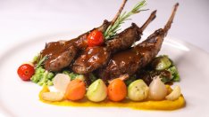 Агнешко с картофи и чесън (ВИДЕО)