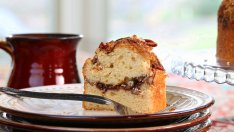 Канелен кекс с орехи и ванилия