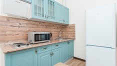 Как да обзаведем плота и стената в кухнята