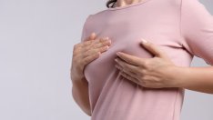 Какво означава, ако ви сърбят зърната на гърдите