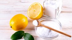 Лесен трик за почистване на загоряла фурна с лимон