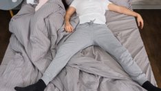 Позата, в която спи партньорът ви, разкрива много за него