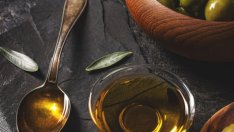 Защо зехтинът на гладно е полезен за здравето 